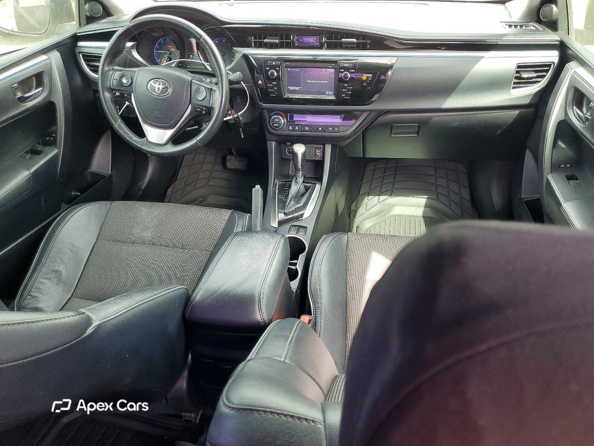 Toyota Corolla 2015