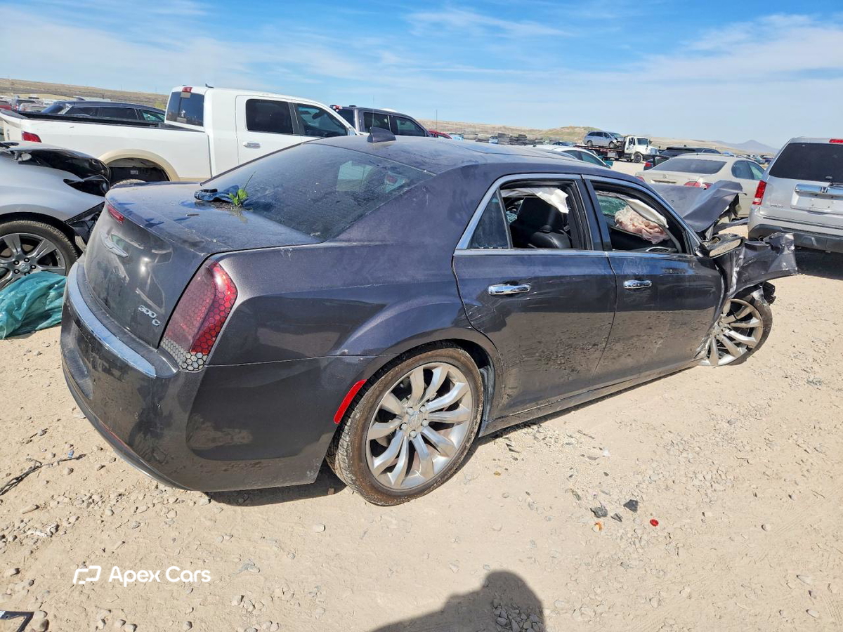 Chrysler 300 2017