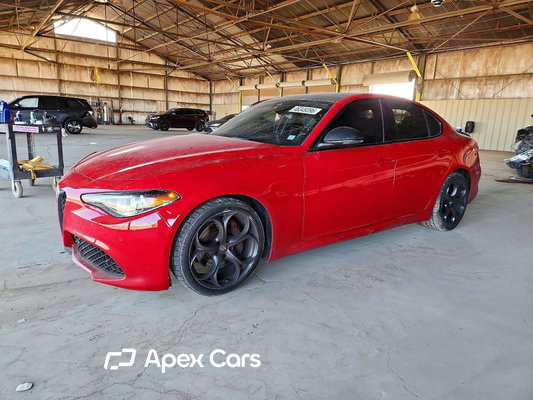 2020 Alfa Romeo Giulia - Image 1 of 5