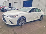 Lexus ES 2019