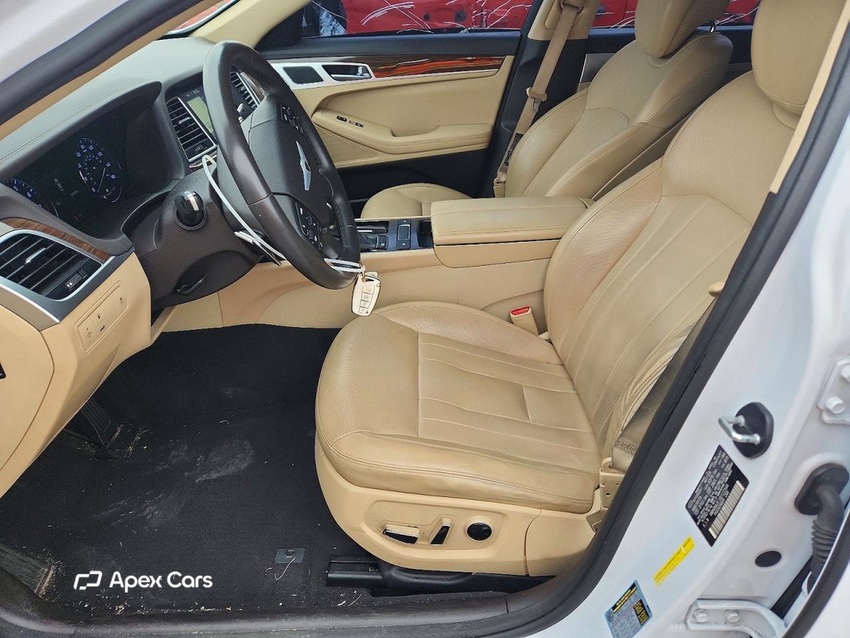 Hyundai Genesis 2016