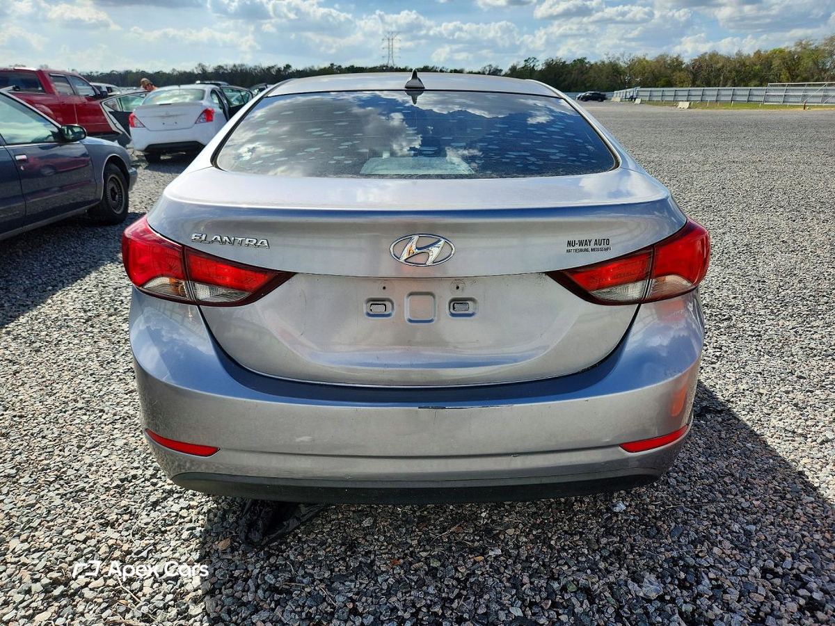 Hyundai Elantra 2016