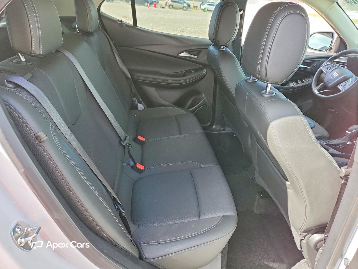 Buick Encore 2025