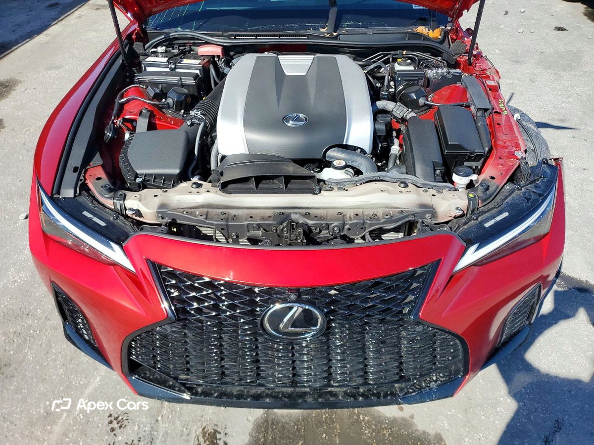 Lexus IS 2024