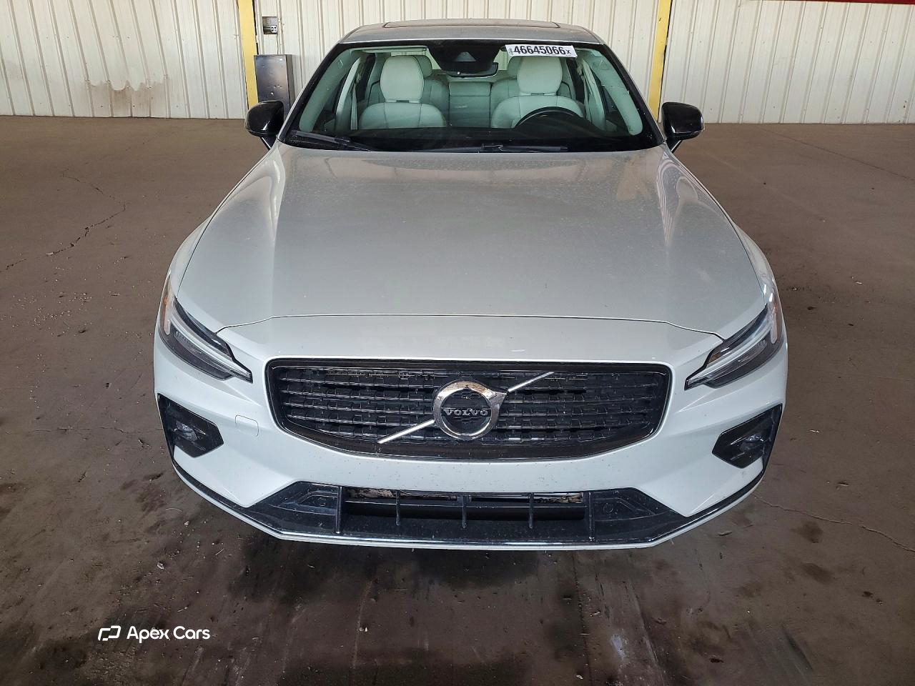 Volvo S60 2021