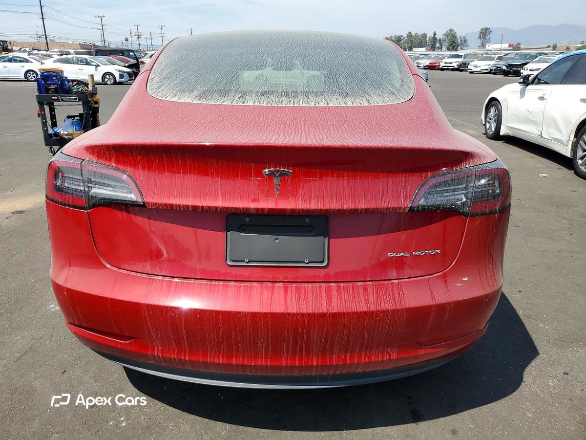 Tesla Model 3 2022