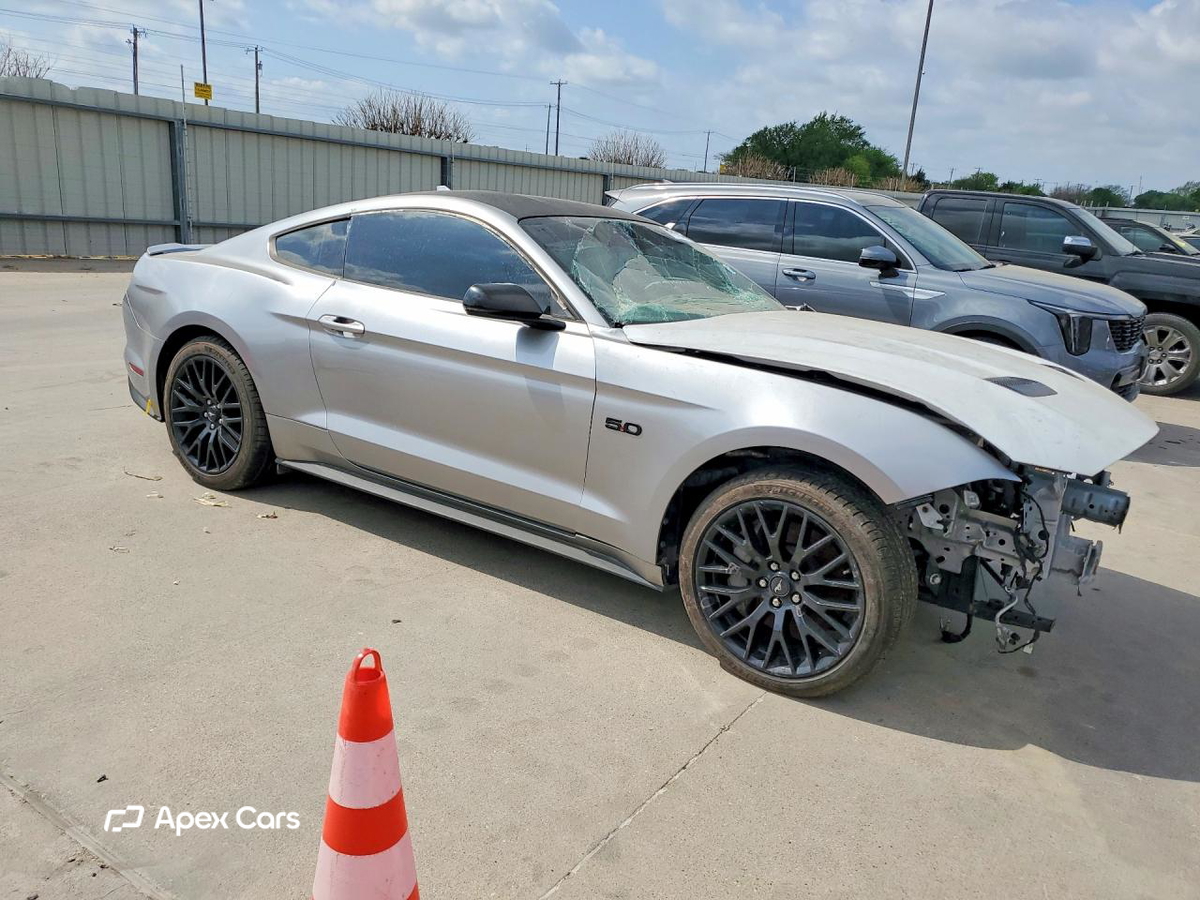 Ford Mustang 2020