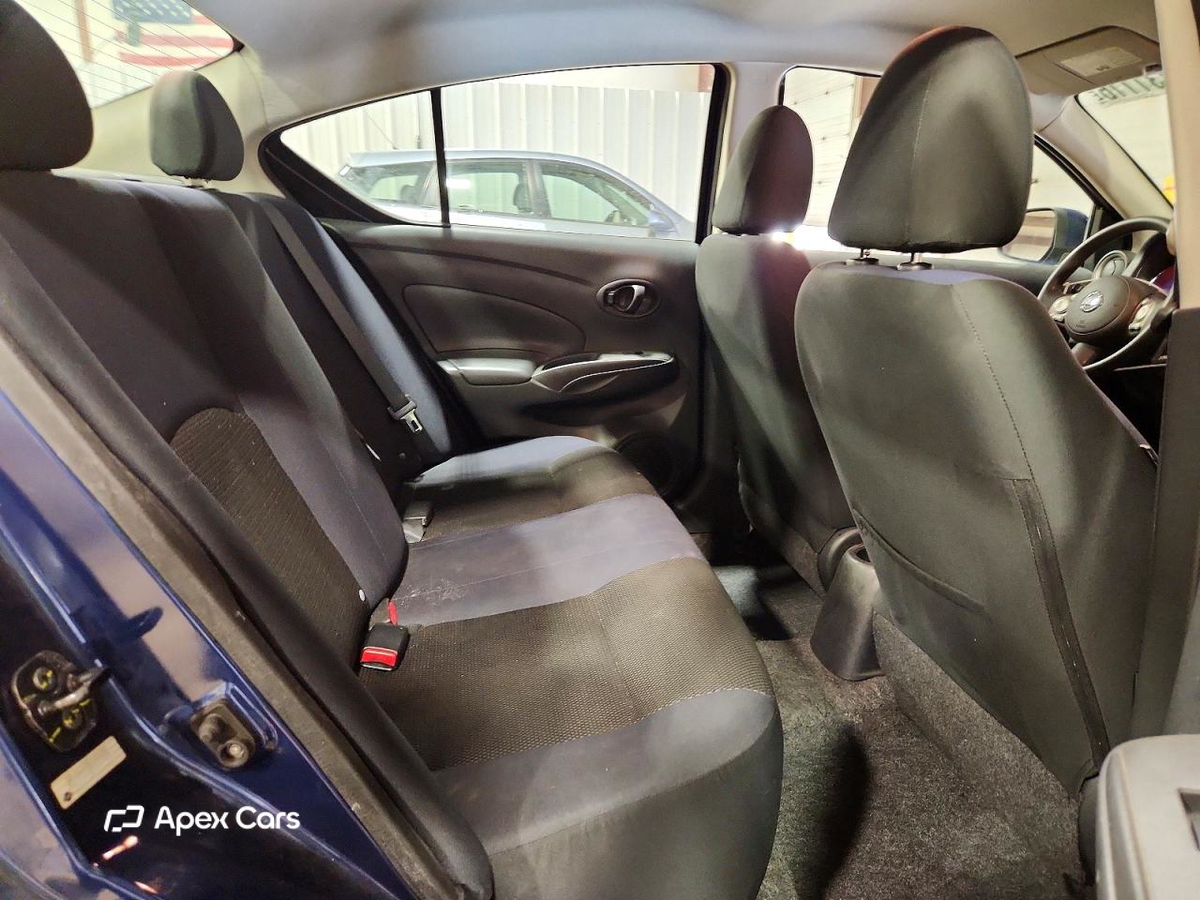 Nissan Versa 2012