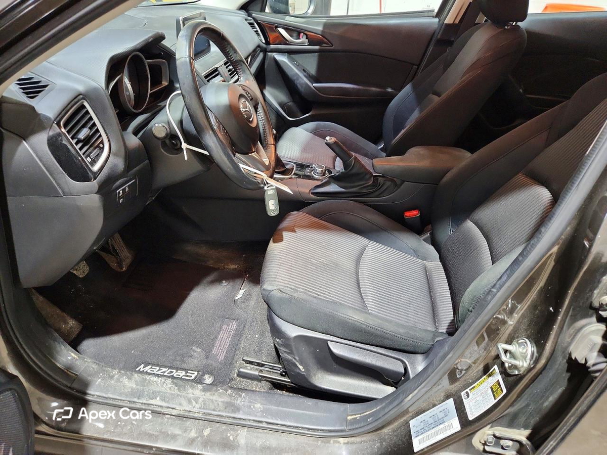 Mazda 3 2015