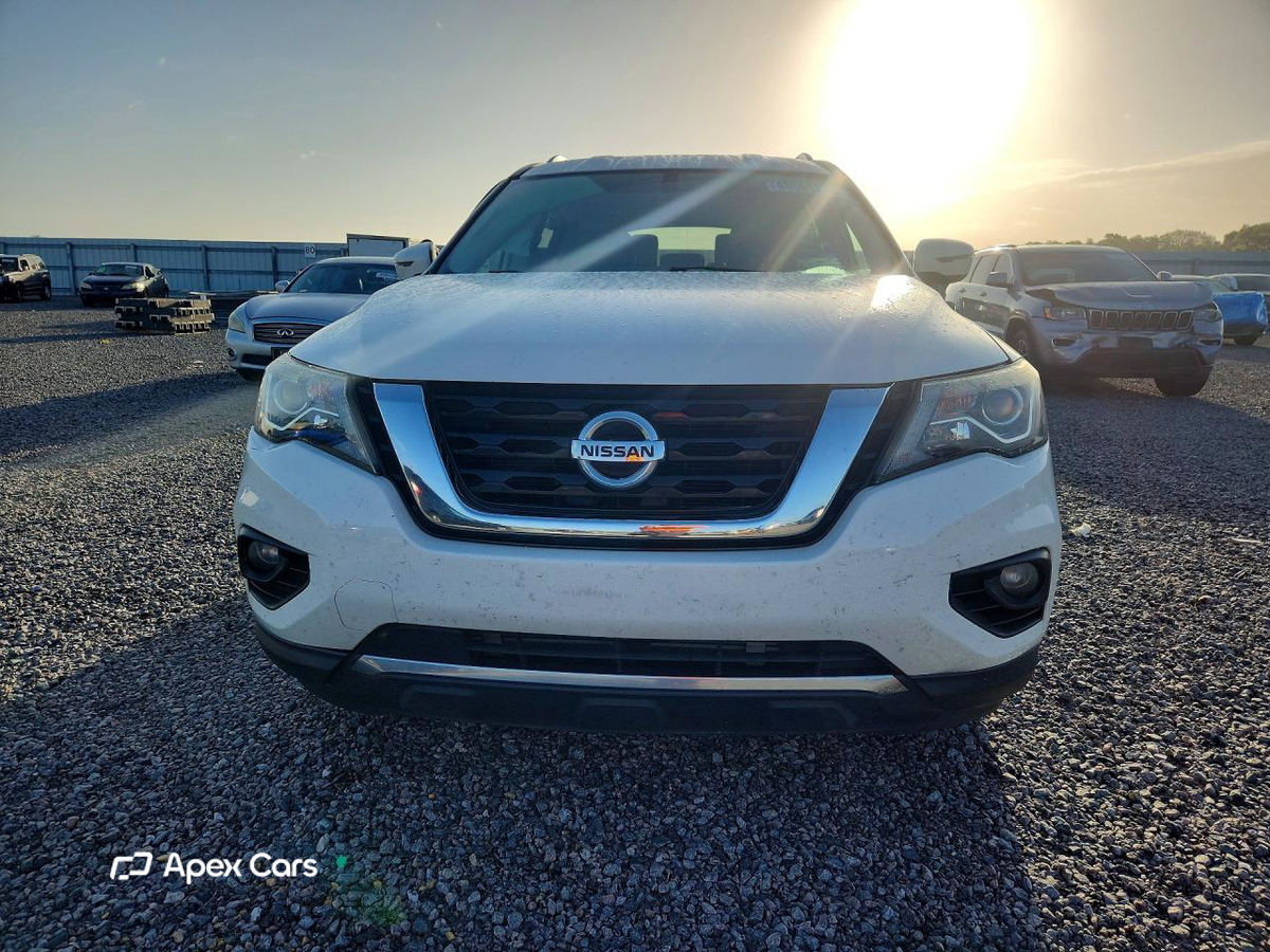 Nissan Pathfinder 2018