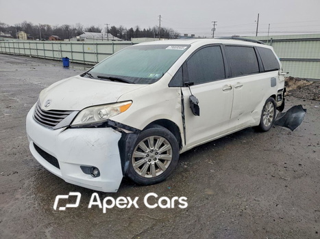 Toyota Sienna 2013 - Image 1 of 13