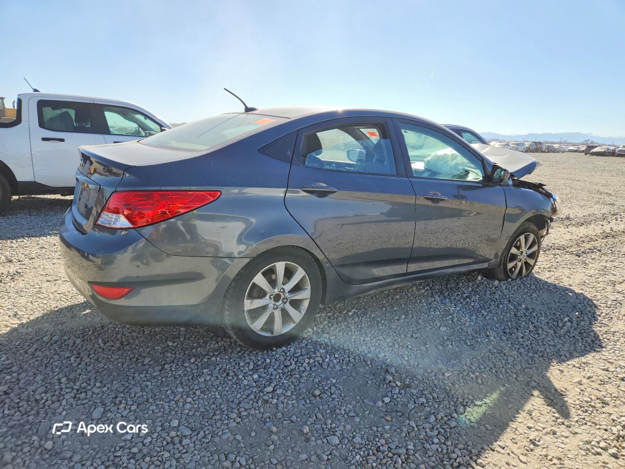 Hyundai Accent 2013