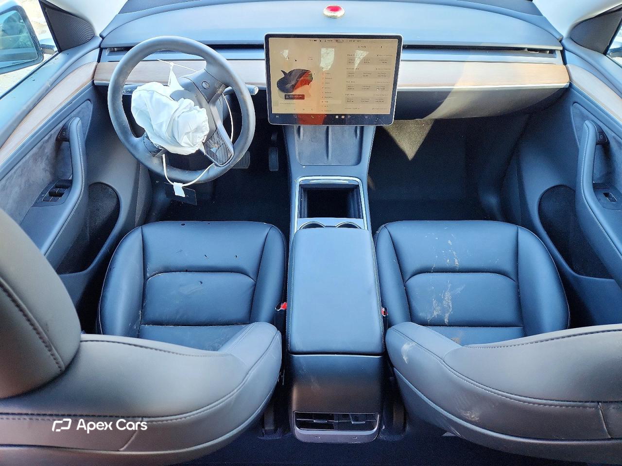 Tesla Model Y 2025