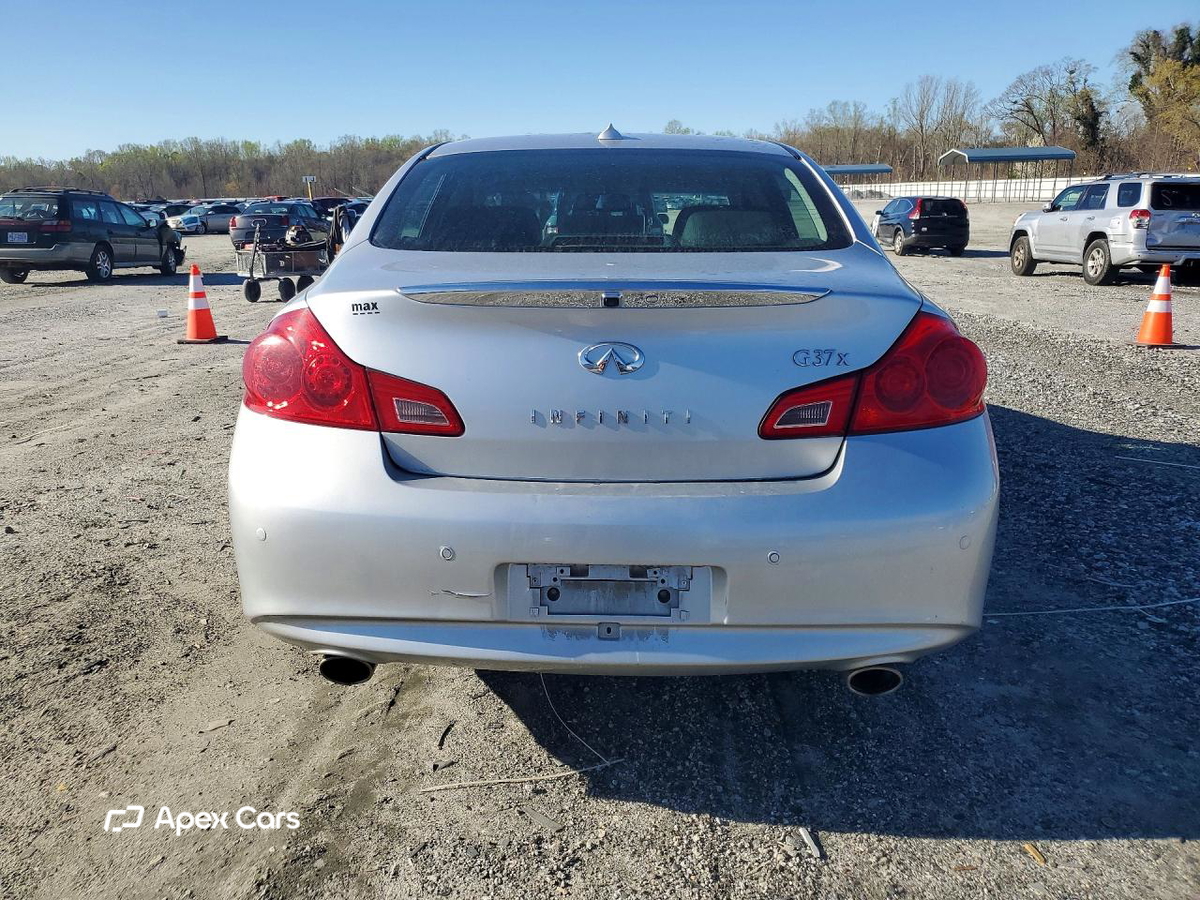 Infiniti G 2012