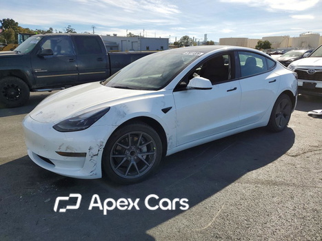 Tesla Model 3 2022 - Image 1 of 13