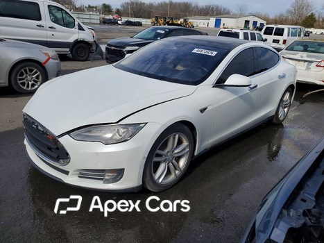 Tesla Model S 2015 - Image 1 of 13