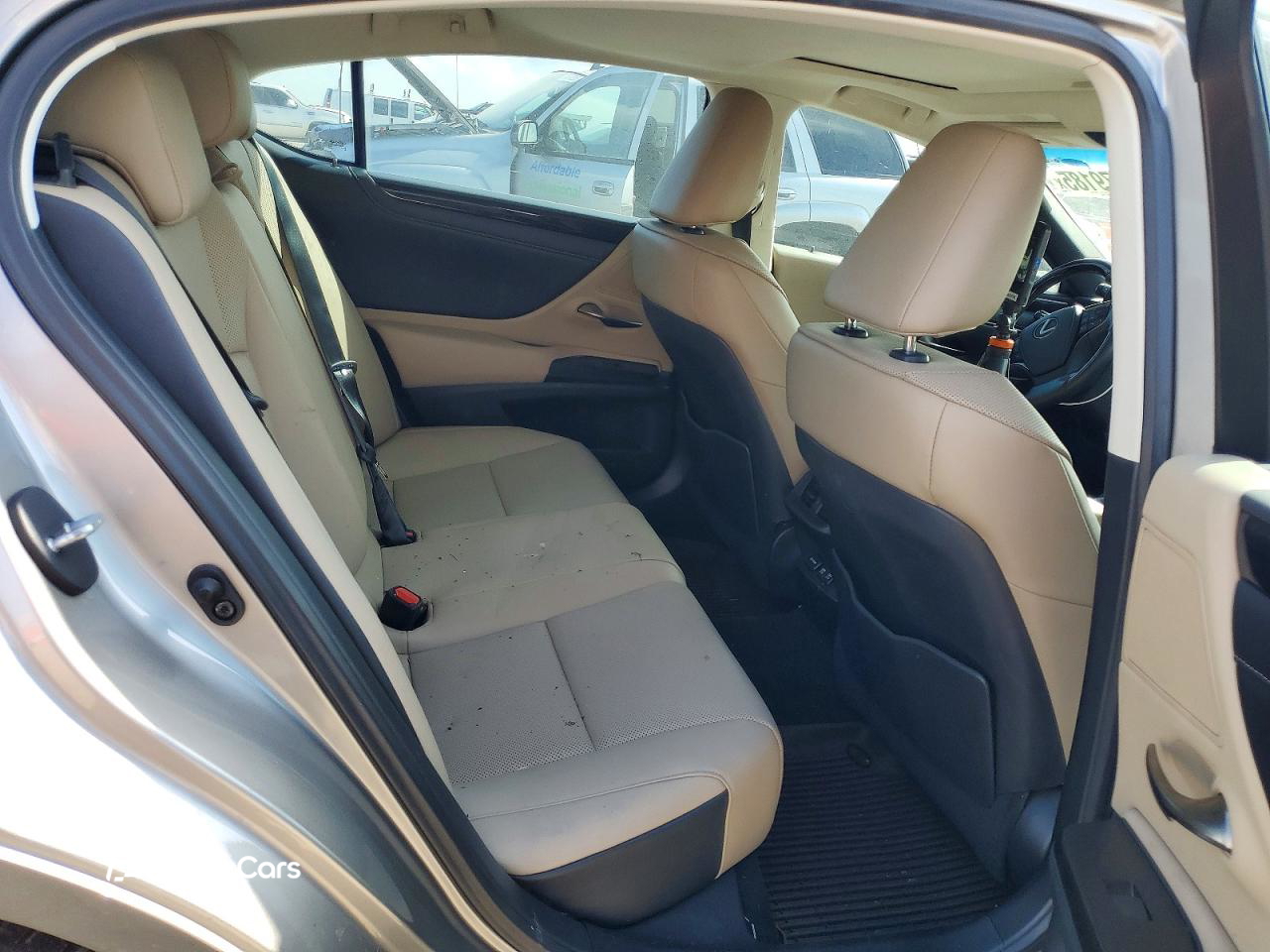 Lexus ES 2020