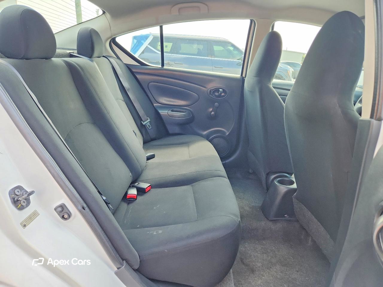 Nissan Versa 2015