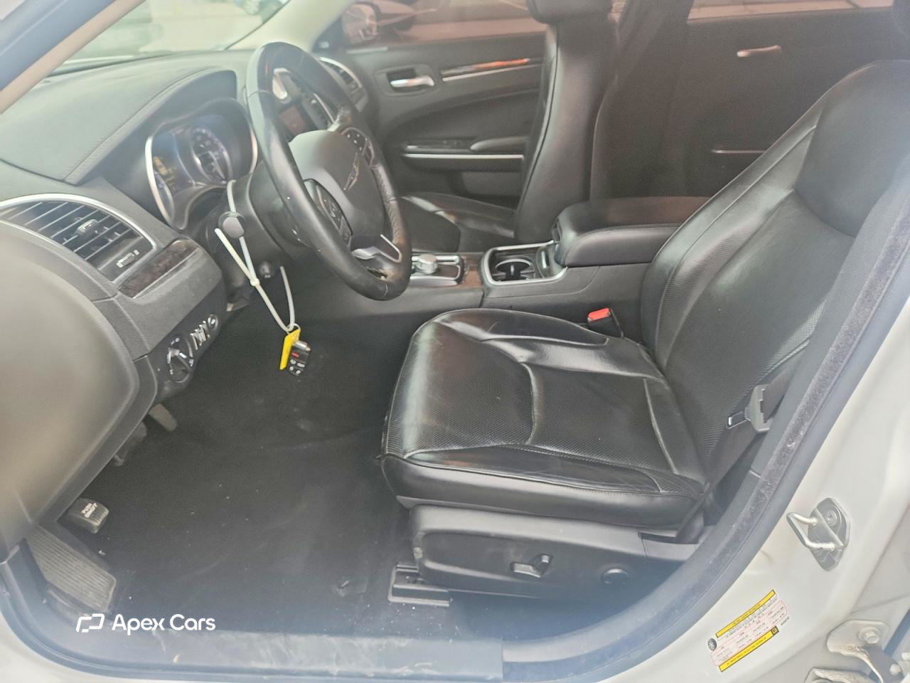Chrysler 300 2022