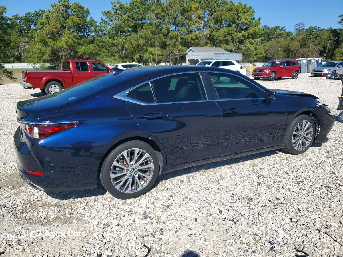 Lexus ES 2020