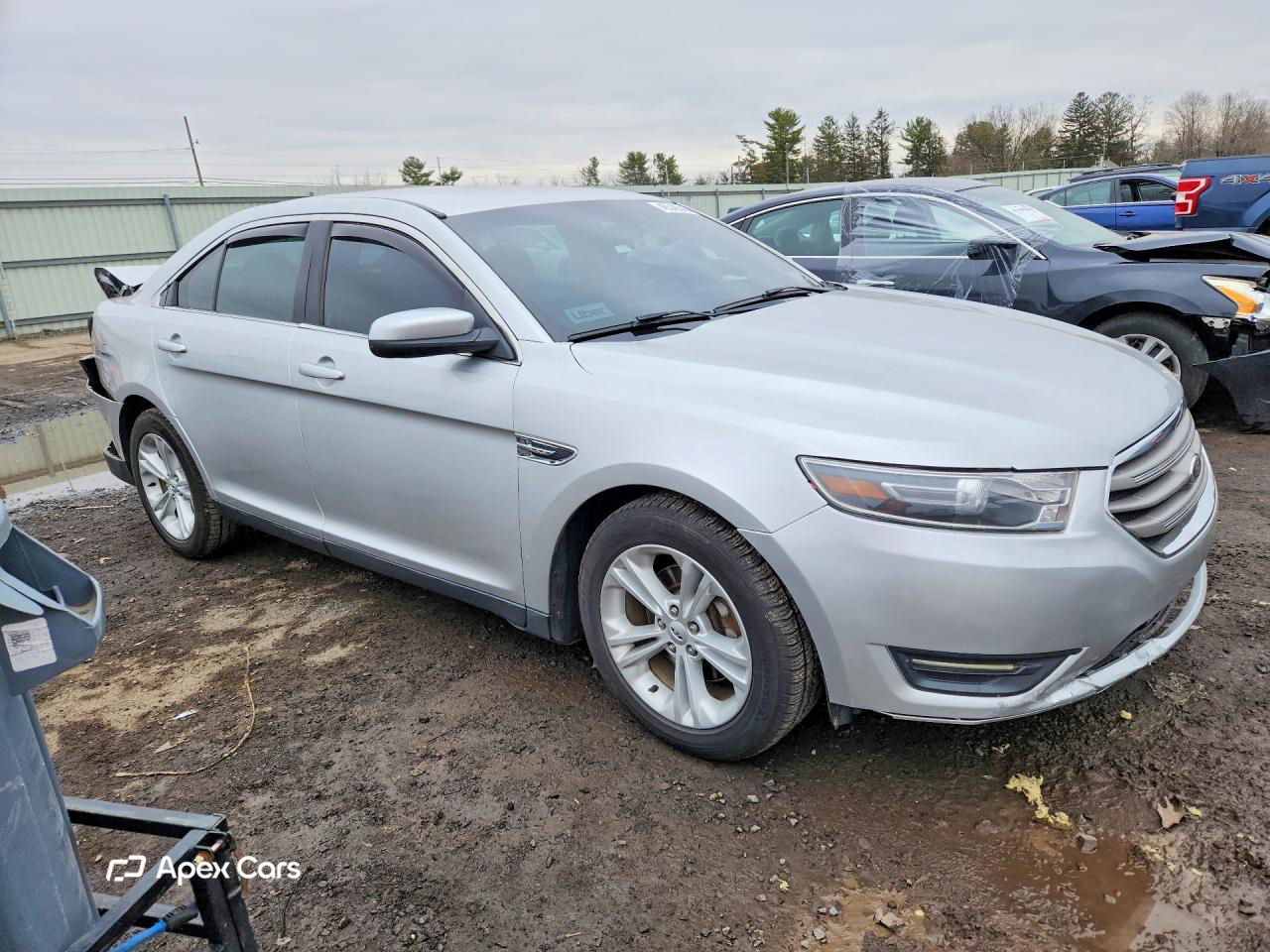 Ford Taurus 2015