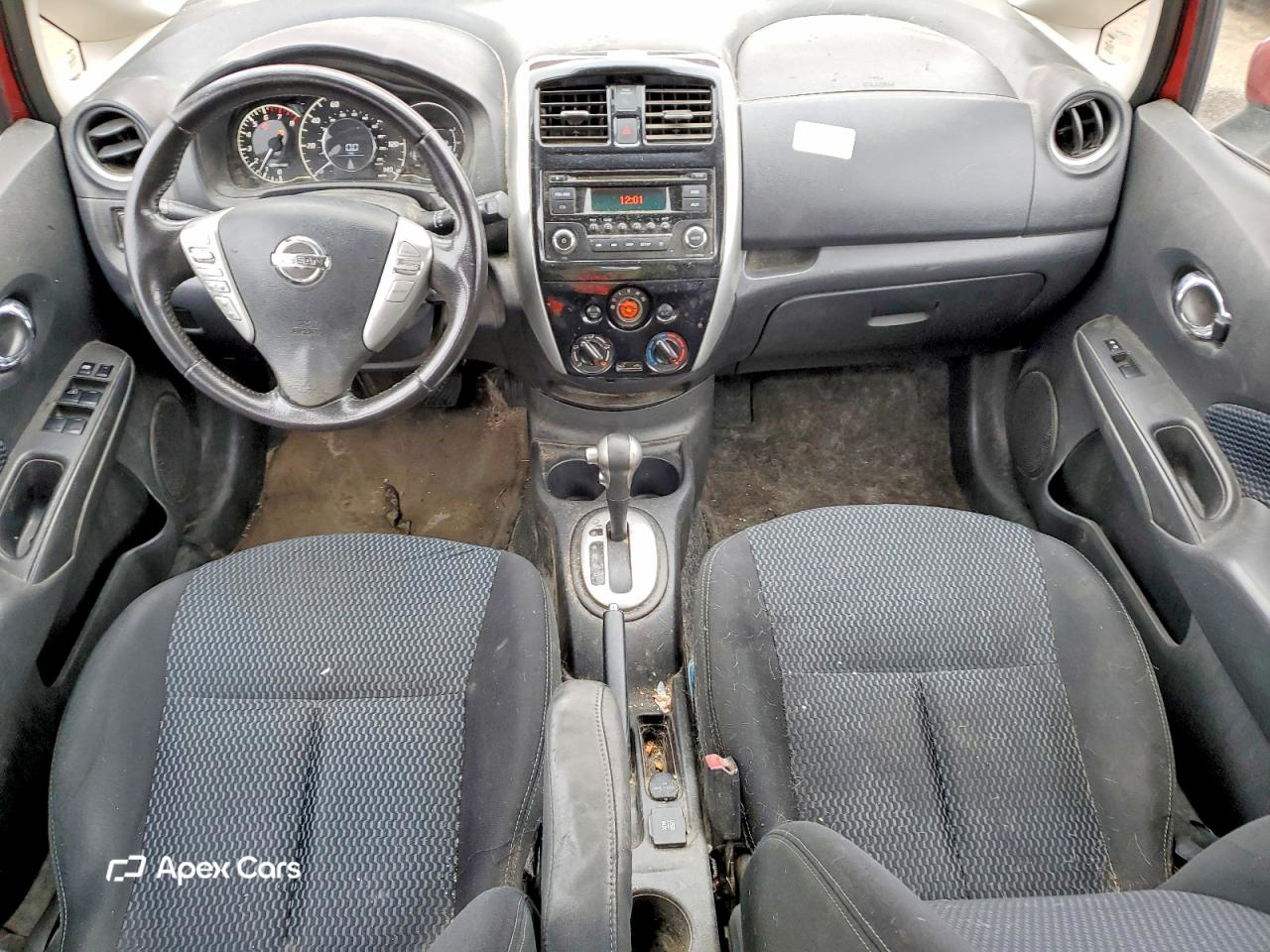 Nissan Versa 2015