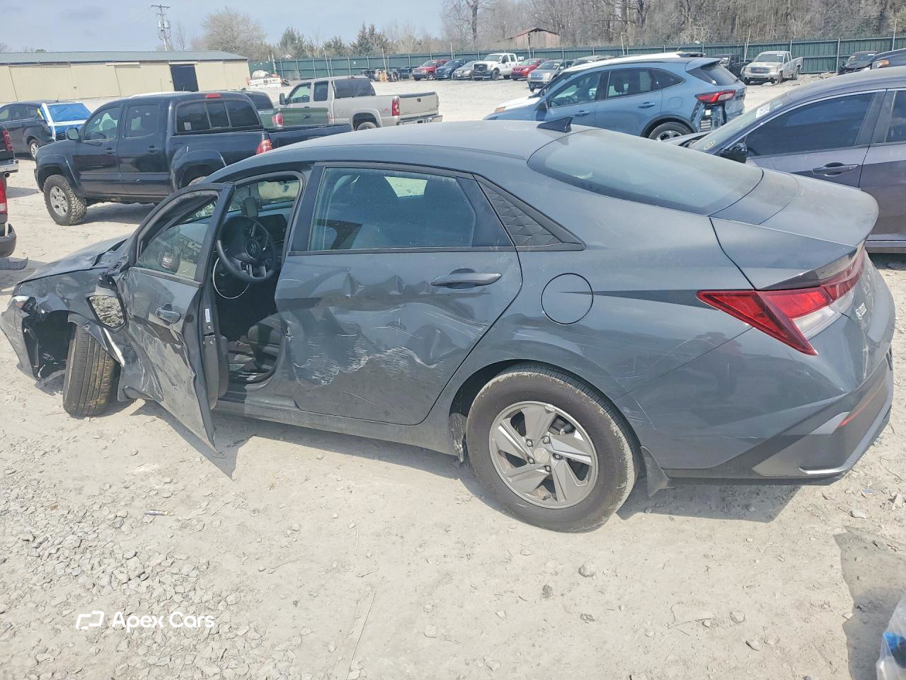 Hyundai Elantra 2025