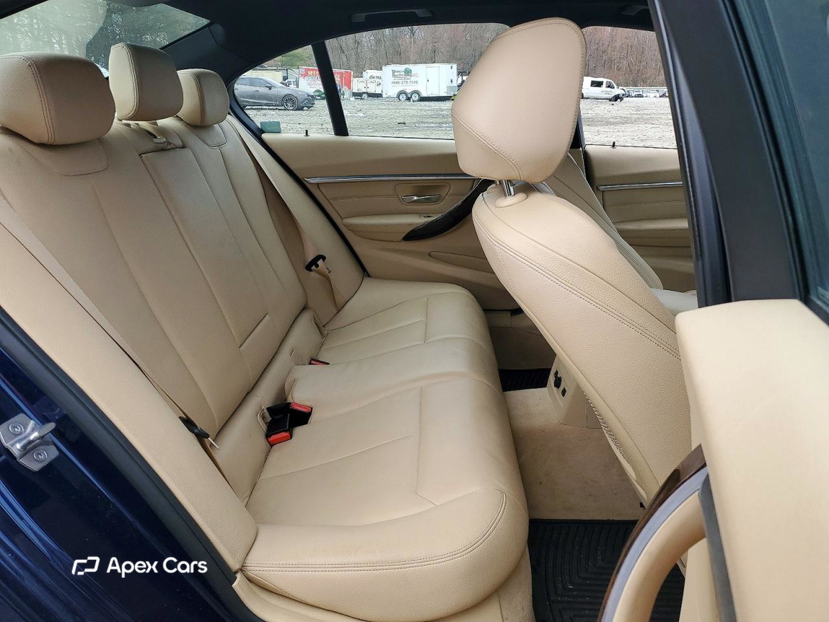 BMW Series 3 2016