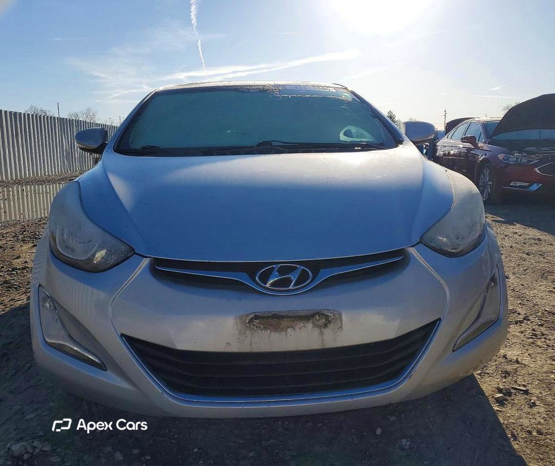 Hyundai Elantra 2016