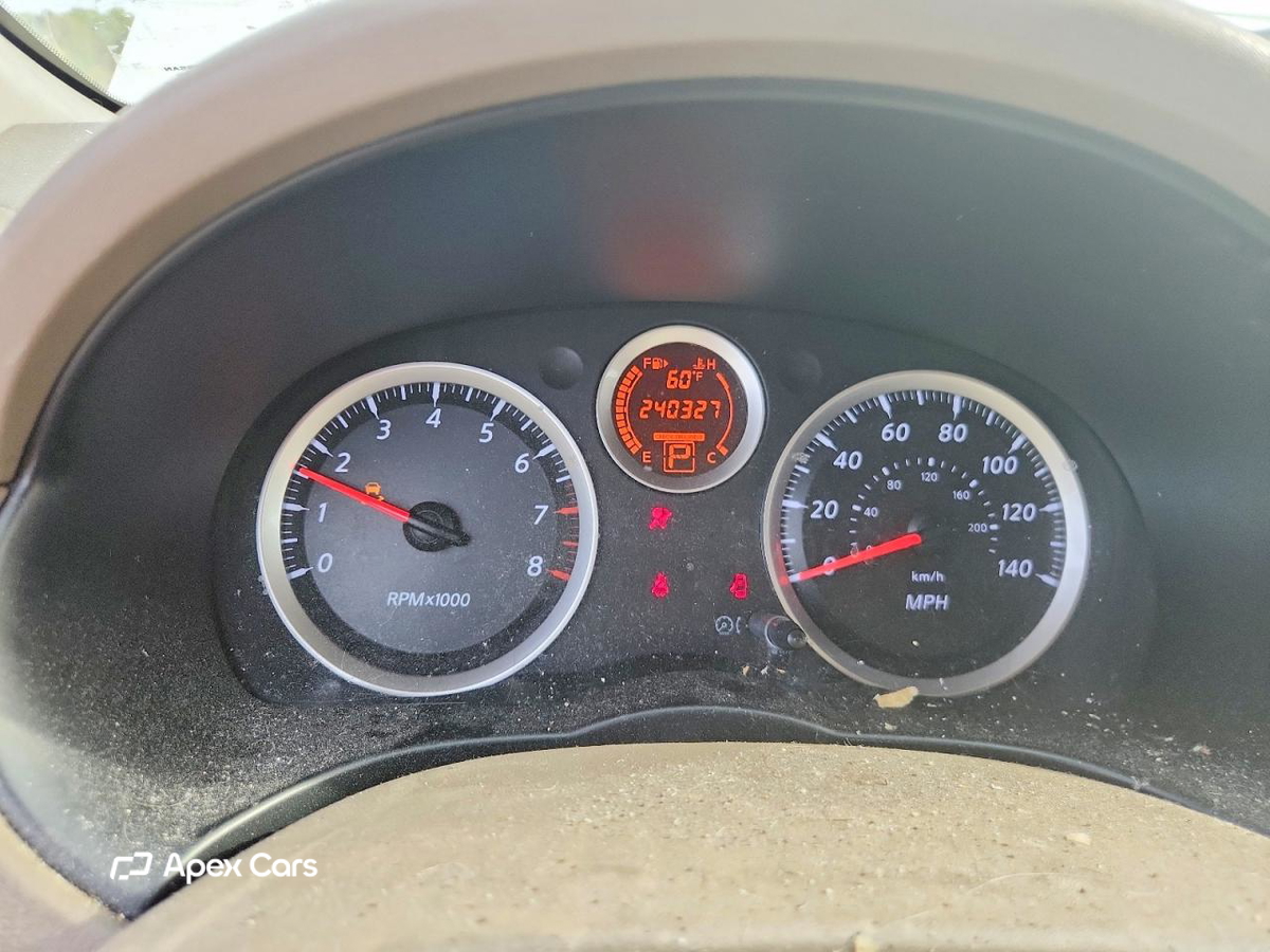 Nissan Sentra 2012
