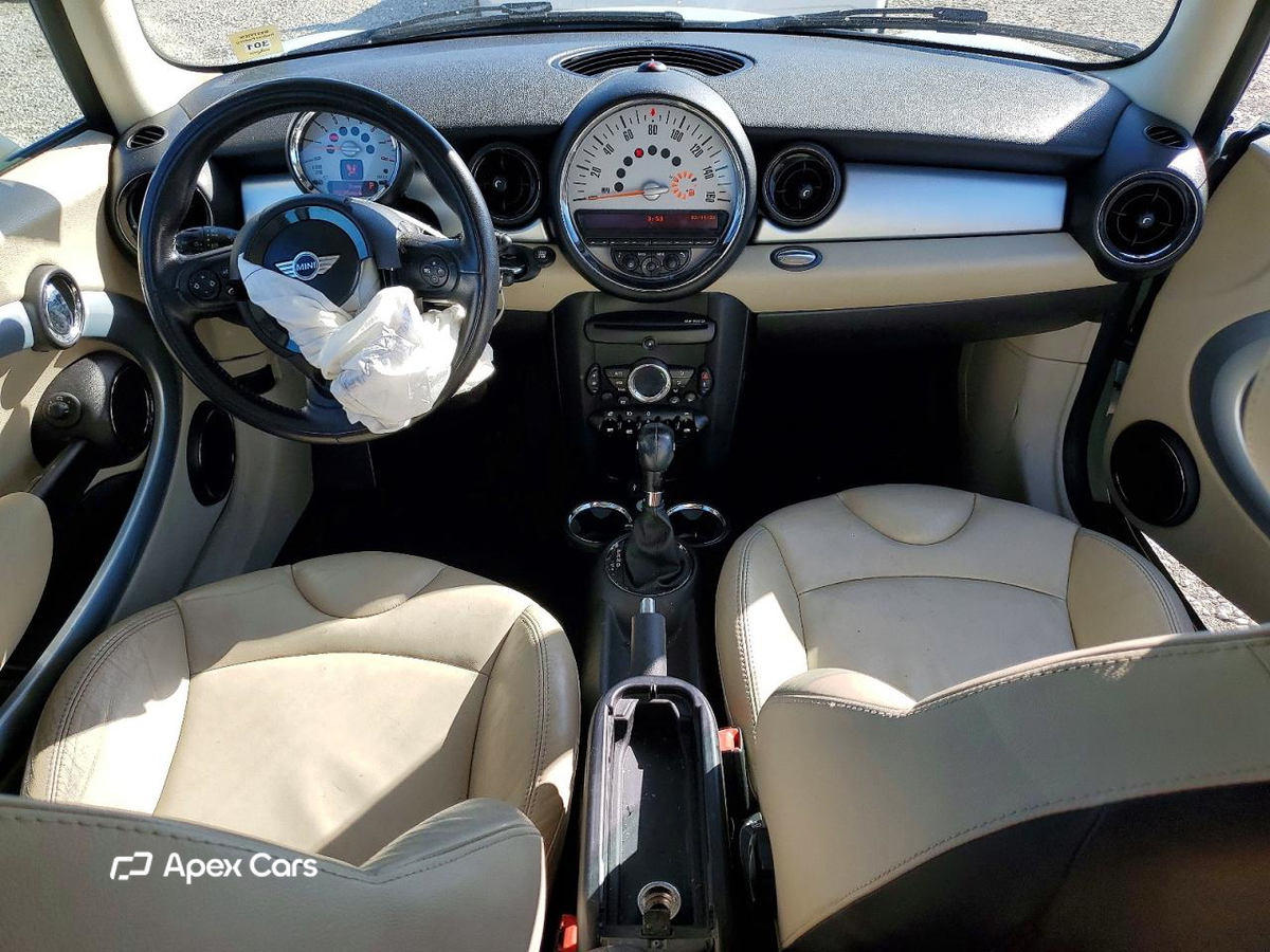 MINI Cooper 2013
