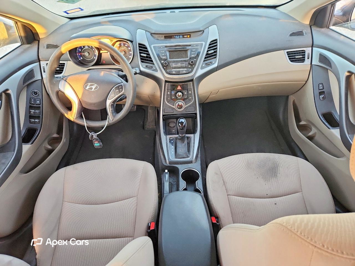Hyundai Elantra 2016