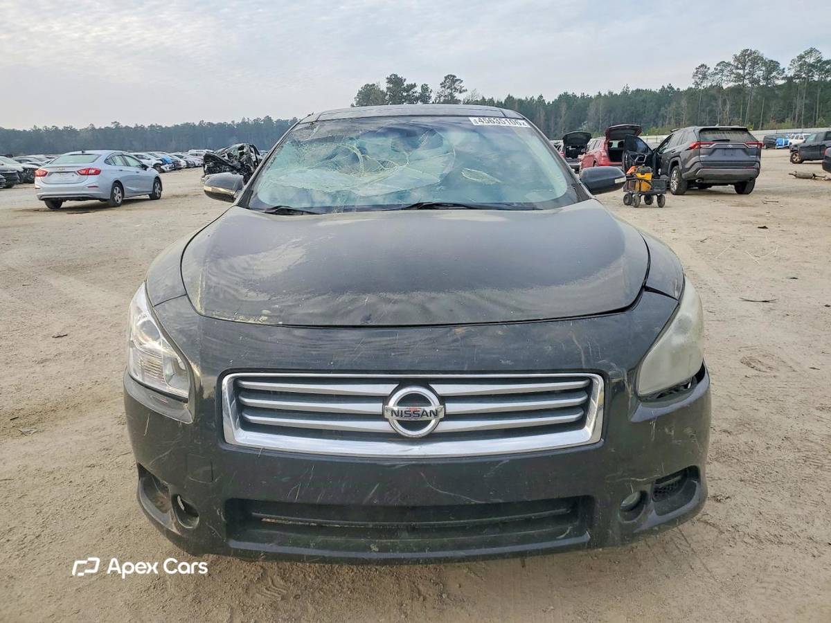 Nissan Maxima 2012