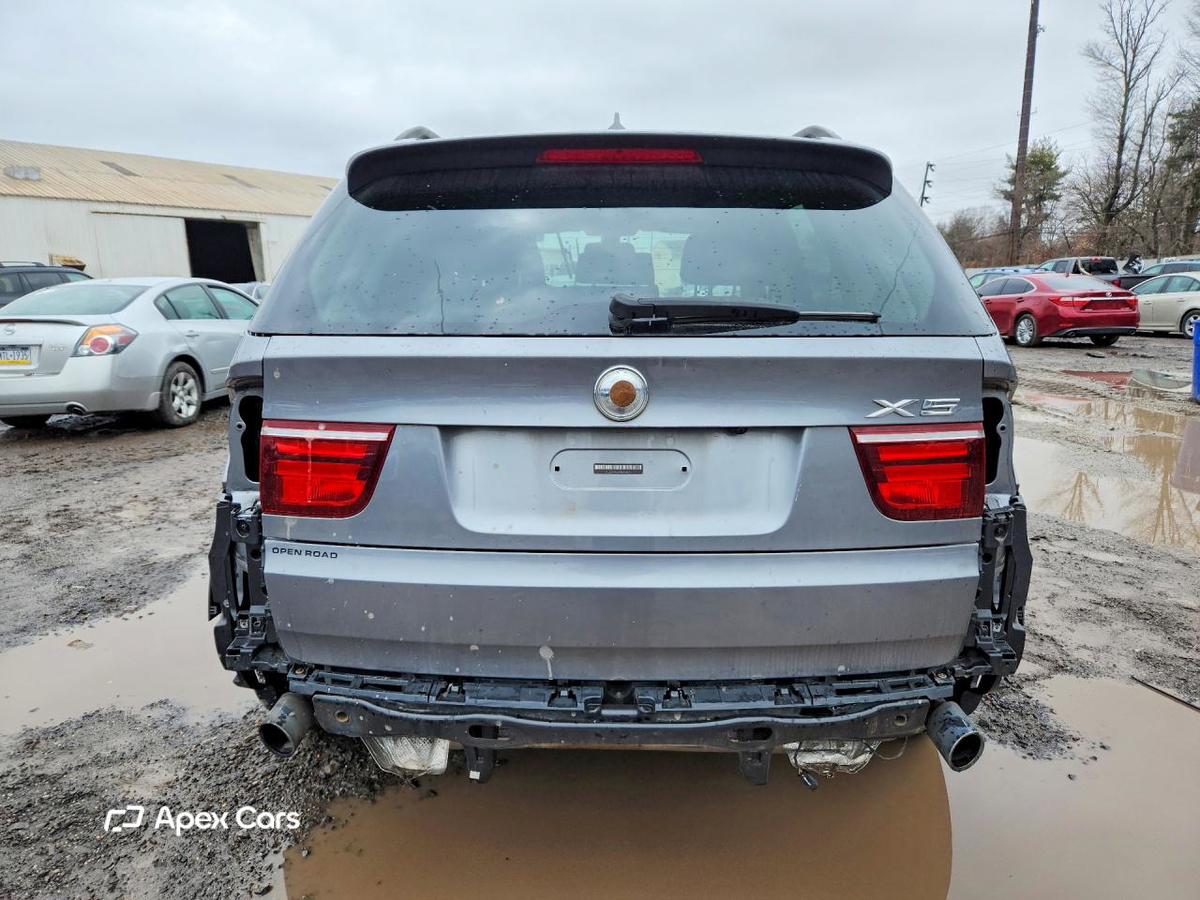 BMW X5 2011