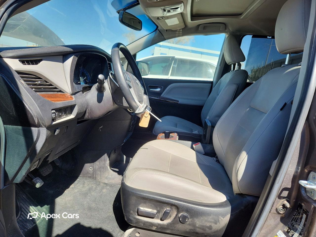 Toyota Sienna 2017