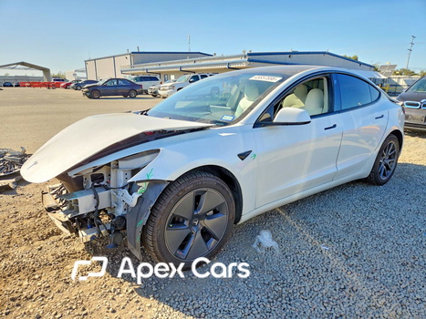 Tesla Model 3 2021 - Zdjęcie 1 z 13