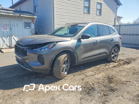 Ford Escape 2025 - Image 1 of 13