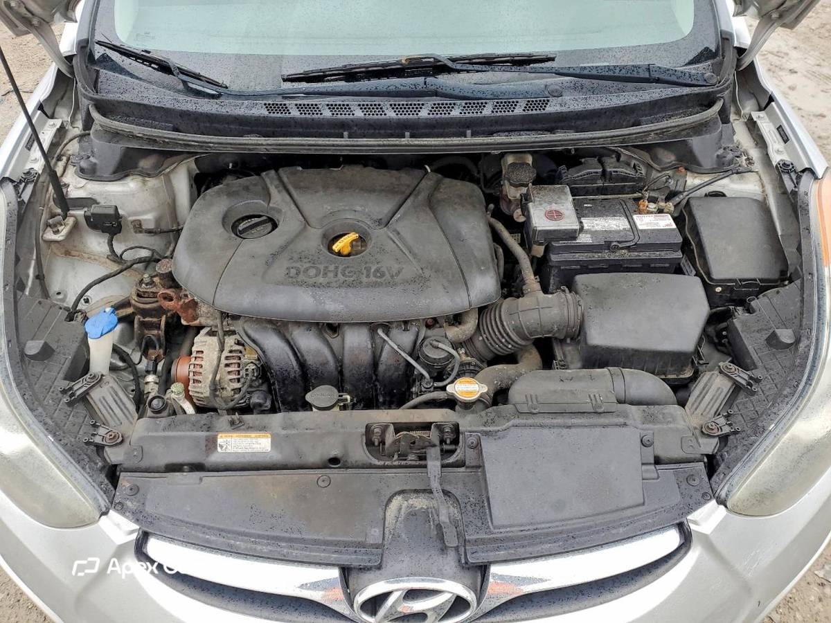 Hyundai Elantra 2012