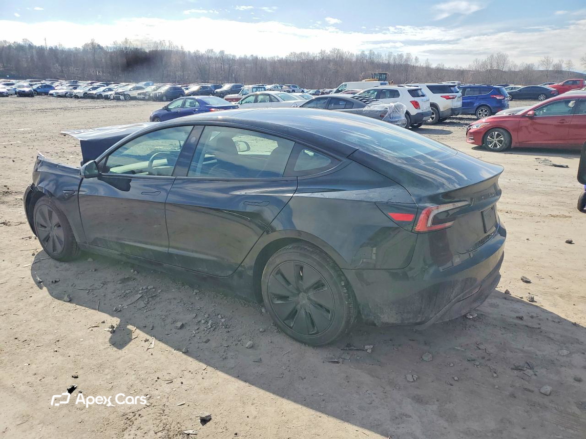 Tesla Model 3 2025