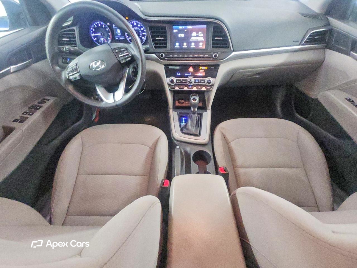 Hyundai Elantra 2020