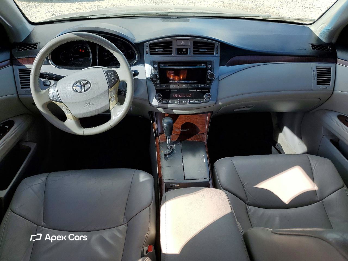 Toyota Avalon 2012