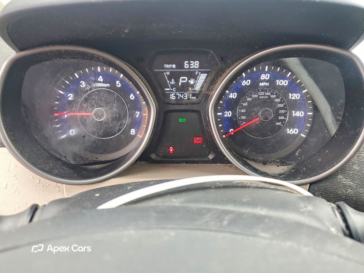 Hyundai Elantra 2016