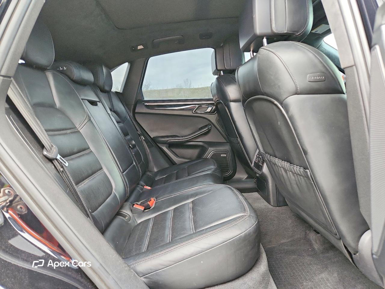 Porsche Macan 2015