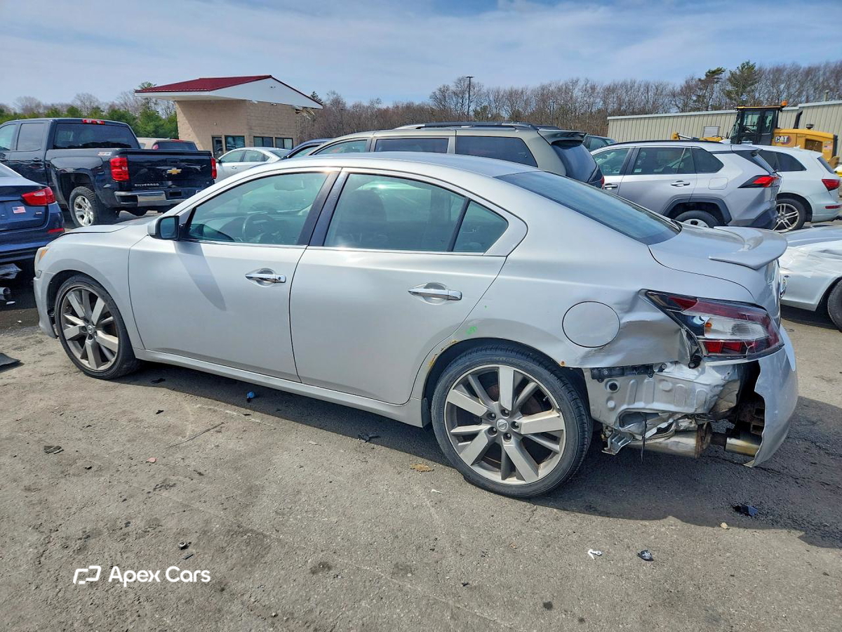 Nissan Maxima 2012
