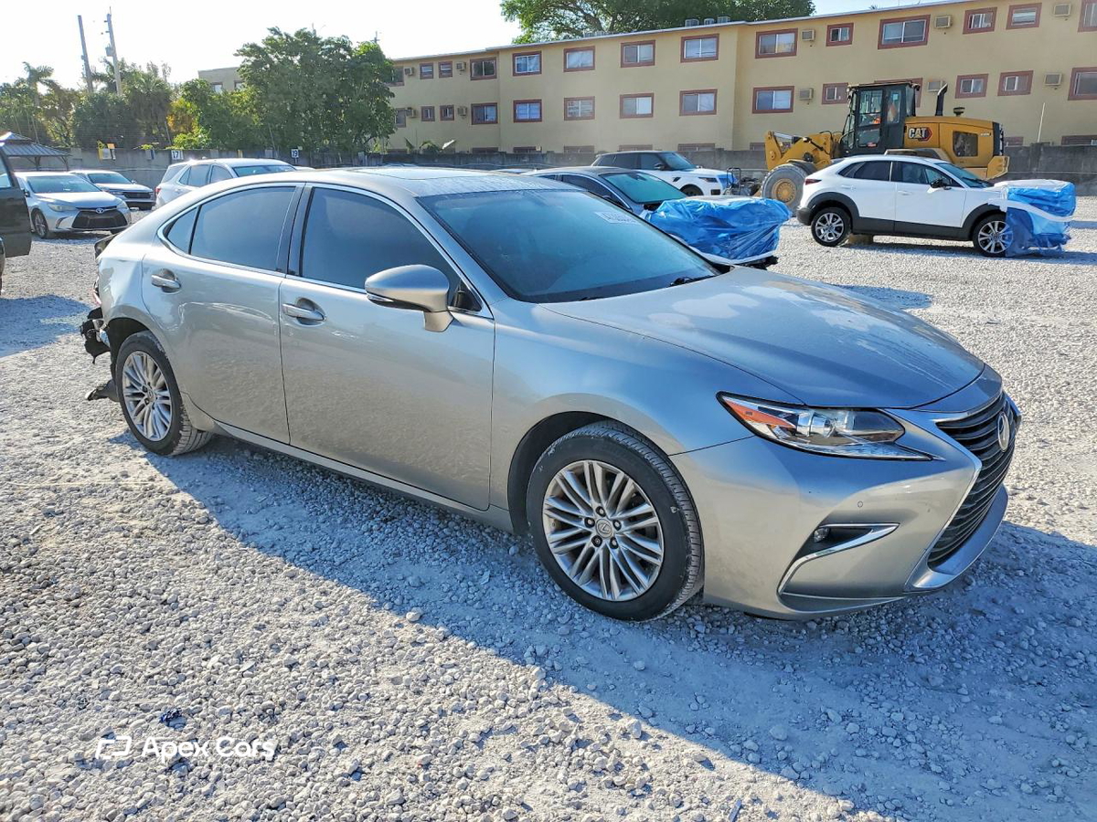 Lexus ES 2016