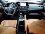 Lexus ES 2025