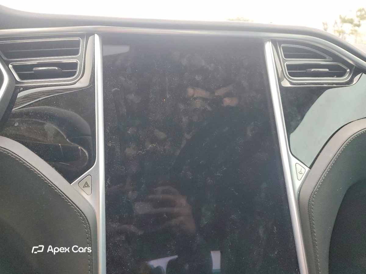 Tesla Model S 2016