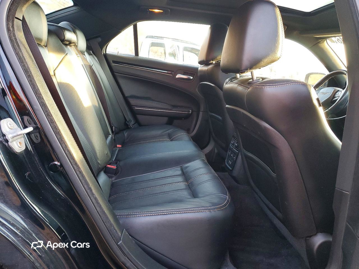 Chrysler 300 2016