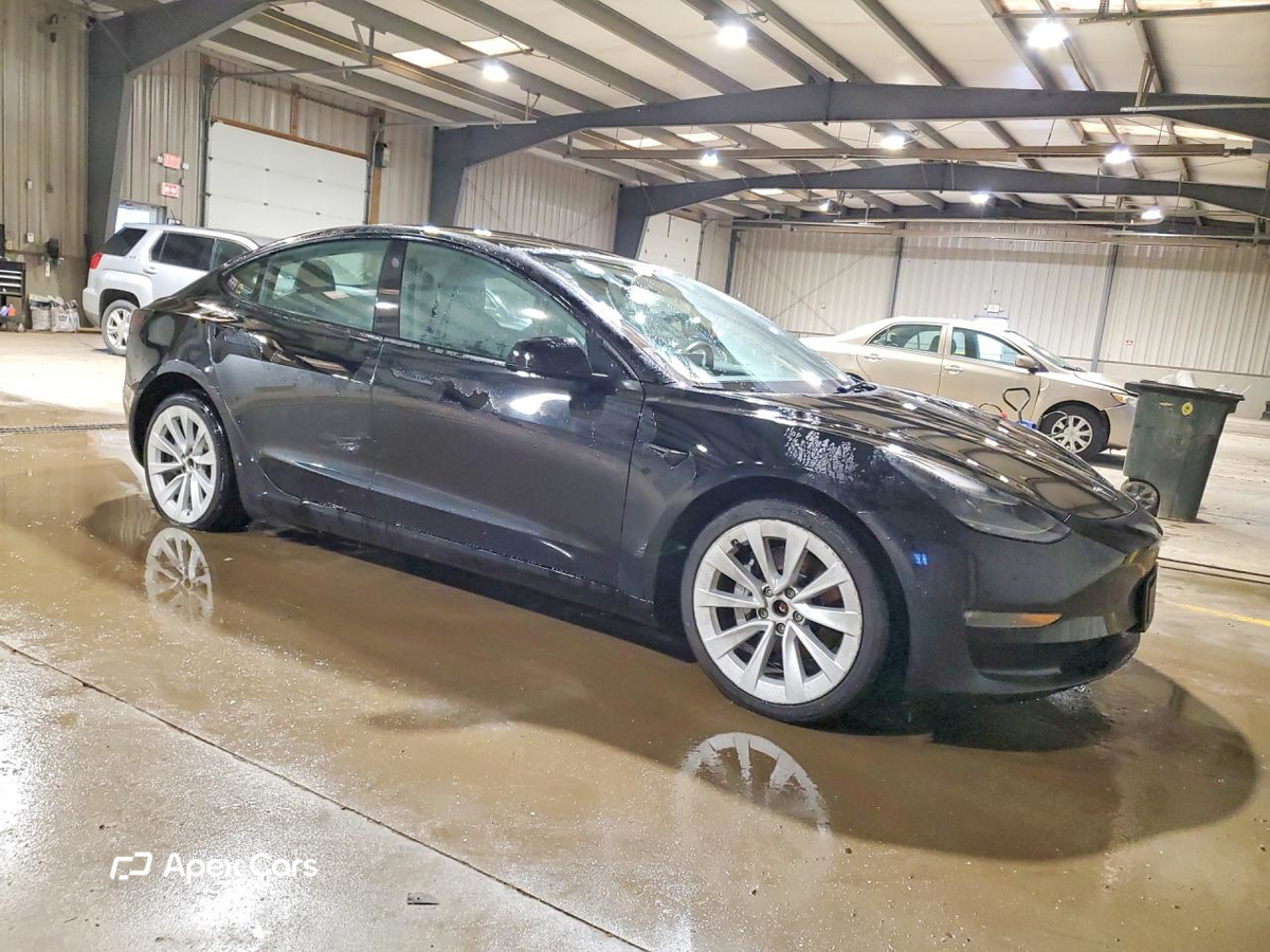 Tesla Model 3 2022