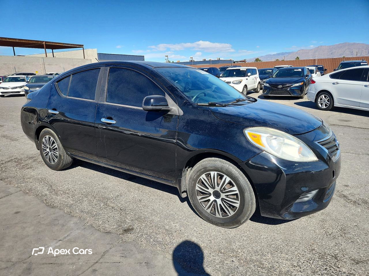 Nissan Versa 2013